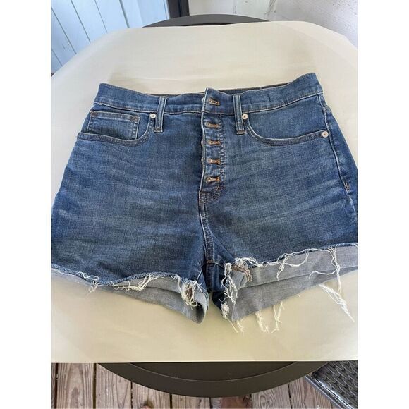 Madewell High Rise Denim ShortsSize 26 Buttons Casual Distressed Hem - Picture 15 of 16